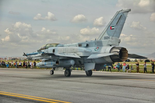 Elevate Your Day Makeup to Night Glam: 5 Essential Products for a Stunning Transformation